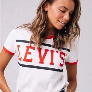 Levi’s Graphic Vintage Tee